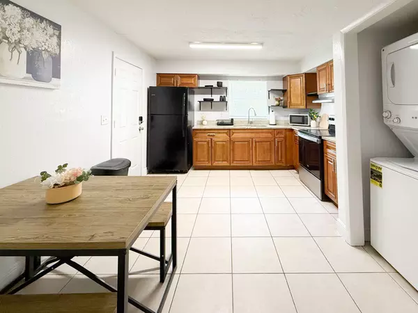 Coliving in Sulphur Springs - North Tampa, Tampa