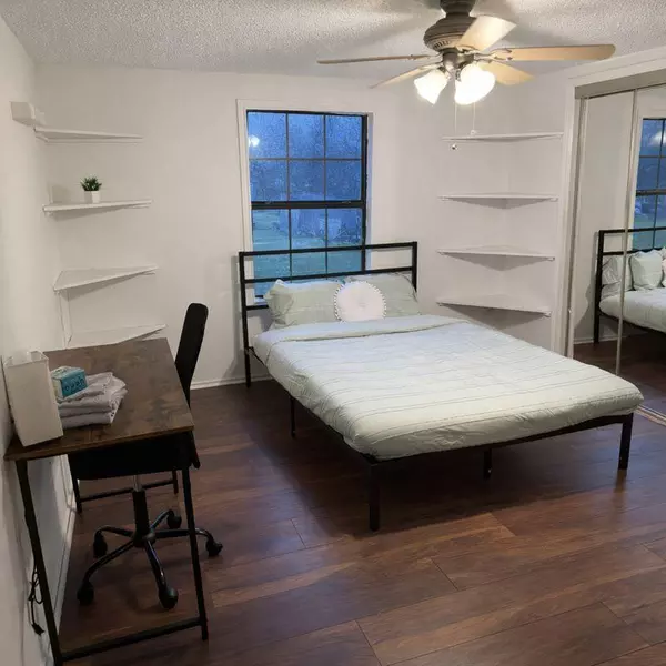 Coliving in Northshore - Ne Houston, Houston