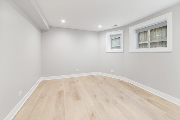 3 bedrooms apartment for rent in Uptown - Far North Side, Chicago