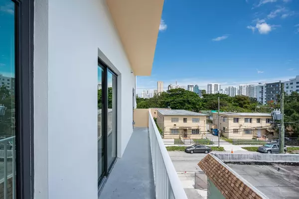 Coliving in Downtown Miami - Miami, Miami