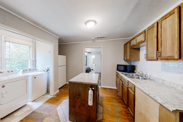 Coliving in Oakland City - West Atl, Atlanta