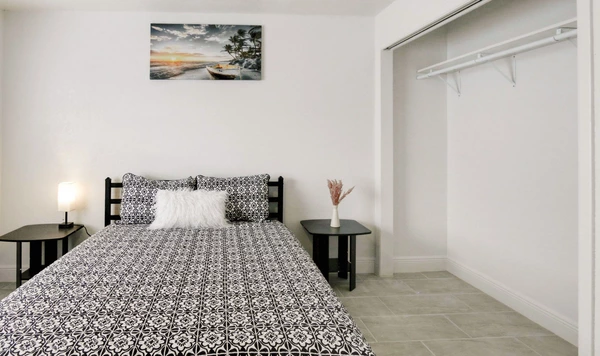 Coliving in Grant Park Tampa - East Tampa, Tampa