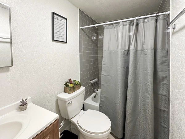 Coliving in Grant Park Tampa - East Tampa, Tampa