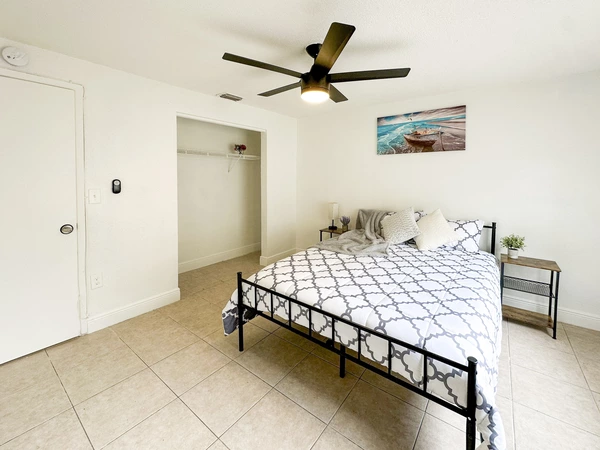 Coliving in Grant Park Tampa - East Tampa, Tampa