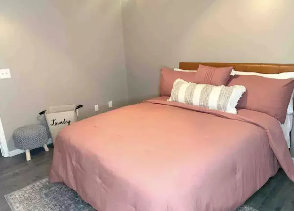 Coliving in Hickory Grove - East Charlotte, Charlotte