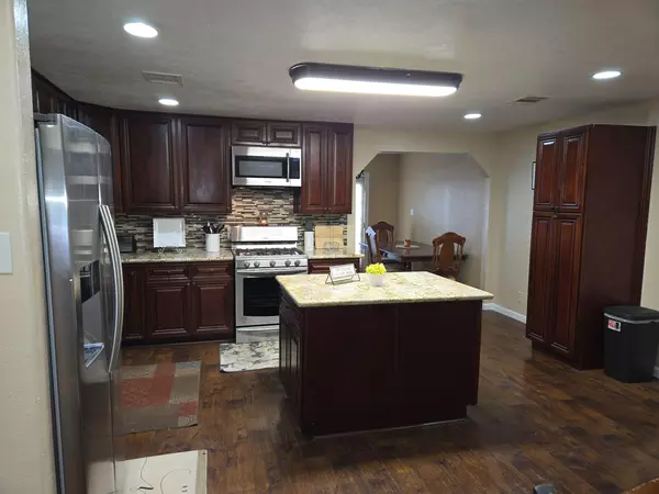 Coliving in Acres Home - Nw Houston, Houston