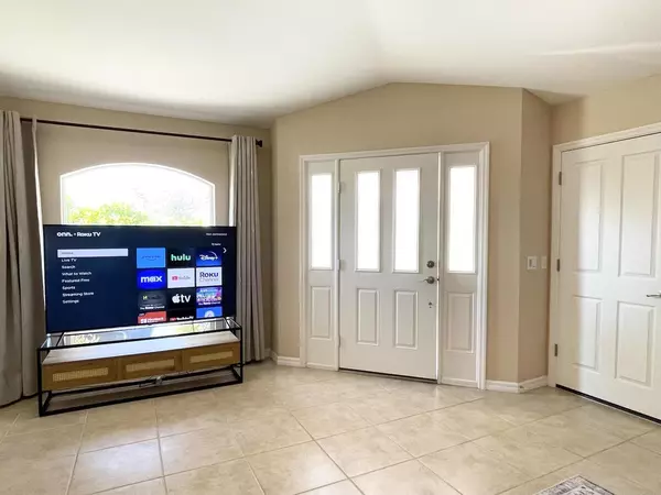 Coliving in Englewood - North Port, Sarasota