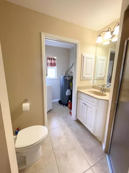 Coliving in Englewood - North Port, Sarasota