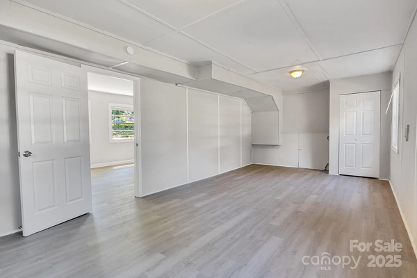 Coliving in Eastway - East Charlotte, Charlotte