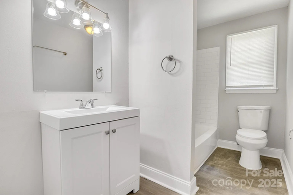 Coliving in Eastway - East Charlotte, Charlotte