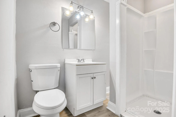 Coliving in Eastway - East Charlotte, Charlotte