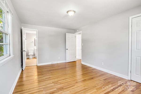 Coliving in Eastway - East Charlotte, Charlotte