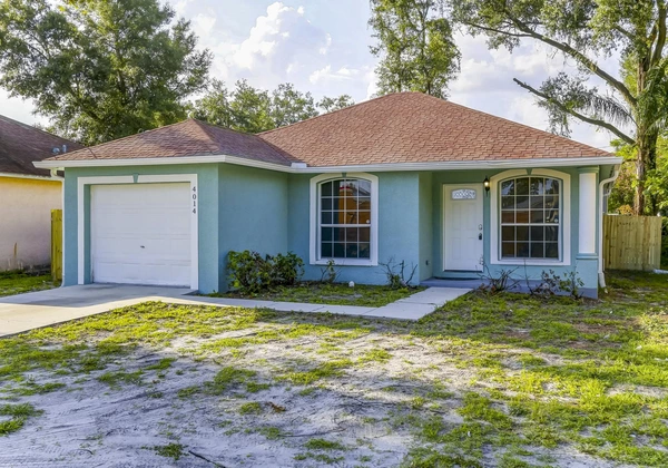 Coliving in Live Oaks Square - East Tampa, Tampa