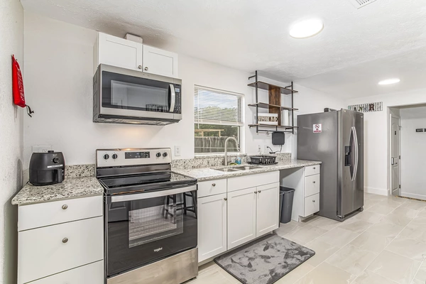 Coliving in Cedar Hills - Westside, Jacksonville