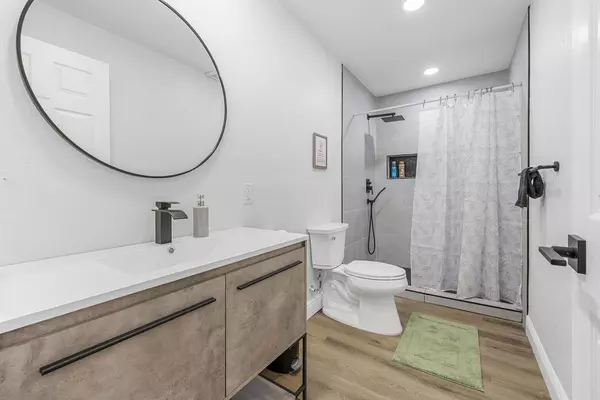 Coliving in Cocoa - Outer Orlando, Orlando