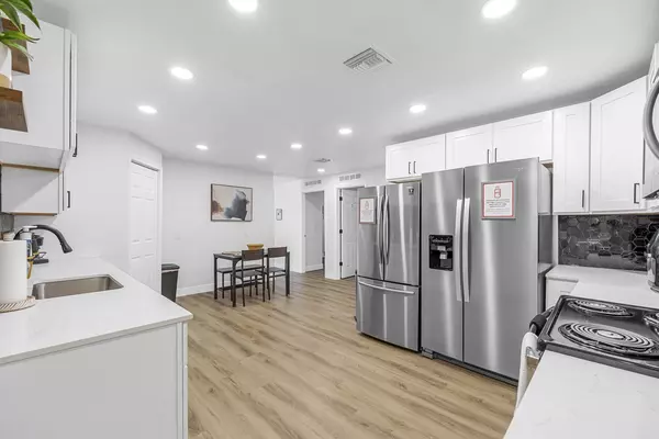 Coliving in Cocoa - Outer Orlando, Orlando