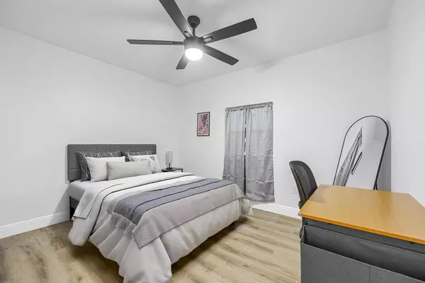 Coliving in Cocoa - Outer Orlando, Orlando