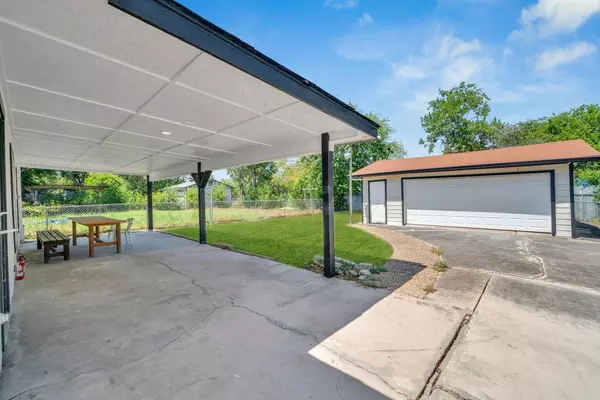 Coliving in Inner West Side - West SATX, San Antonio