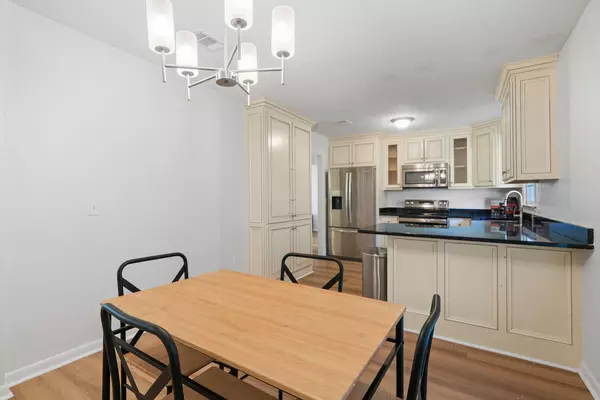 Coliving in Warner Robins - Houston-Peach County, Macon