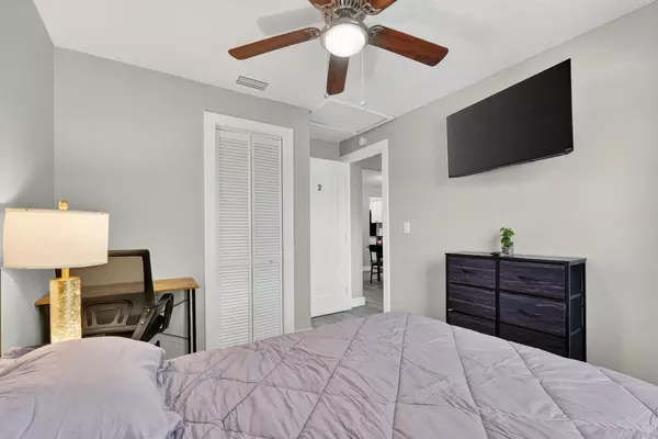 Coliving in Grant Park Tampa - East Tampa, Tampa