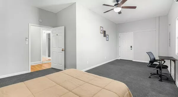 Coliving in Sunset Road - North Charlotte, Charlotte