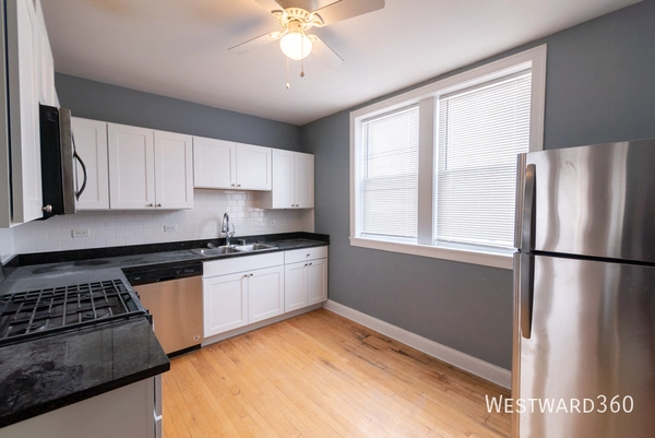 3 bedrooms apartment for rent in North Center - North Side, Chicago