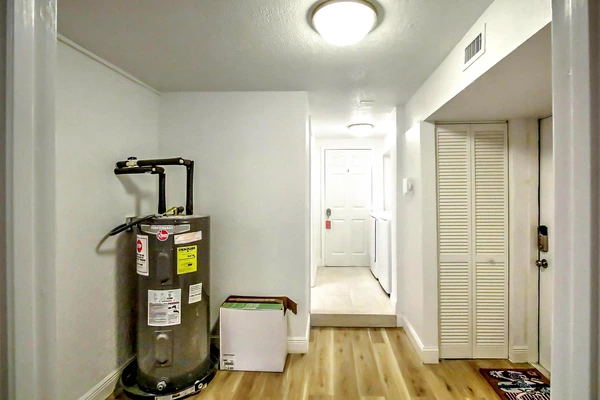 Coliving in Ybor City - Central Tampa, Tampa