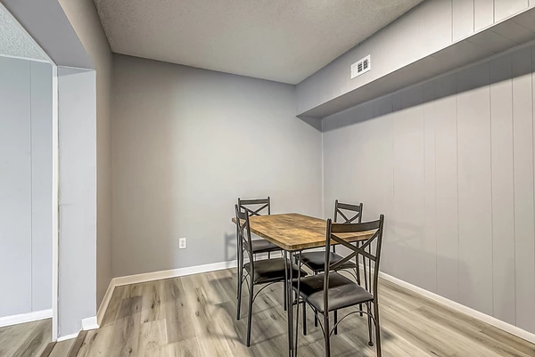 Coliving in Live Oaks Square - East Tampa, Tampa