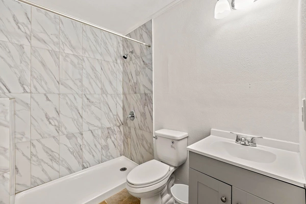 Coliving in Wolf Creek - Sw Dallas, Dallas