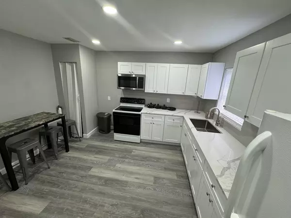 Coliving in Lealman - Clearwater-St. Petersburg, Tampa