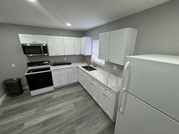 Coliving in Lealman - Clearwater-St. Petersburg, Tampa