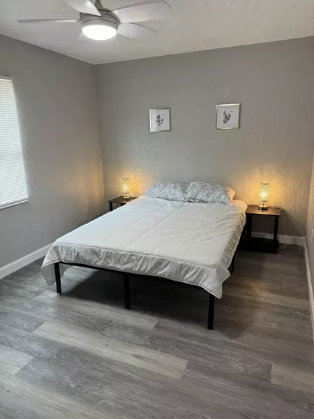 Coliving in Lealman - Clearwater-St. Petersburg, Tampa