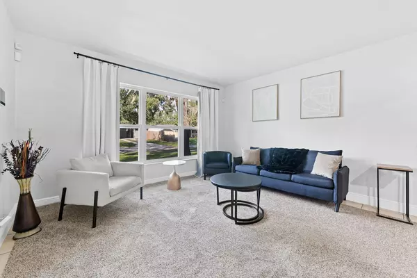 Coliving in Live Oaks Square - East Tampa, Tampa