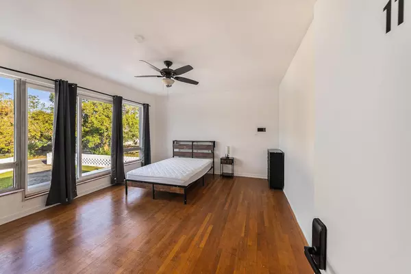 Coliving in Ybor City - Central Tampa, Tampa