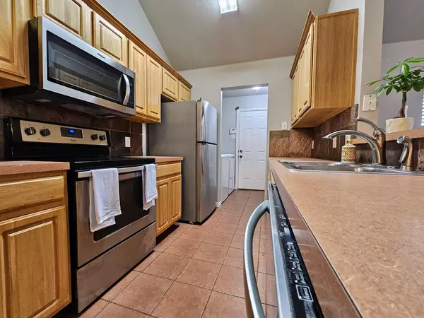 Coliving in Central Arlington - Arlington, Dallas