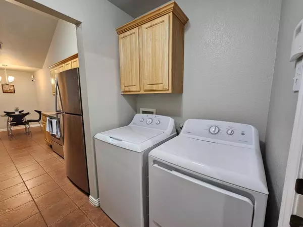 Coliving in Central Arlington - Arlington, Dallas