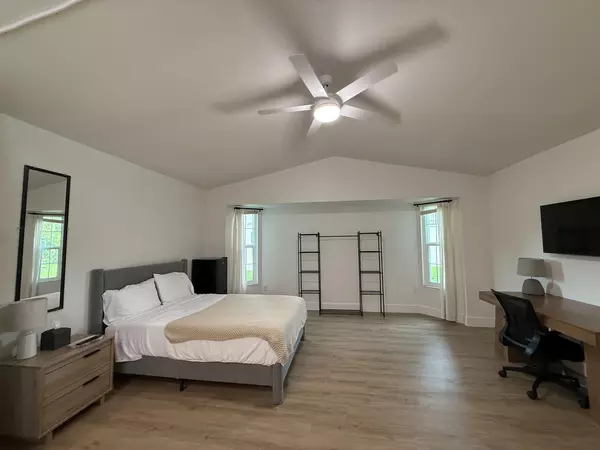 Coliving in Port Charlotte - North Port, Sarasota