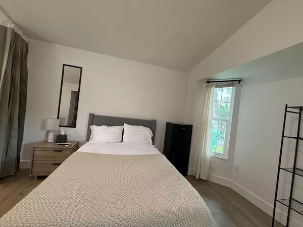 Coliving in Port Charlotte - North Port, Sarasota