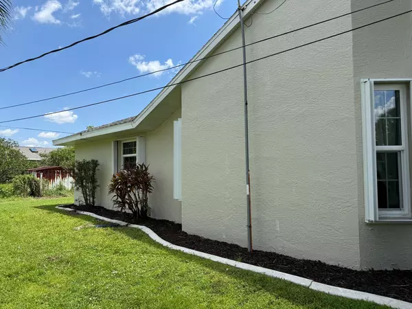 Coliving in Port Charlotte - North Port, Sarasota