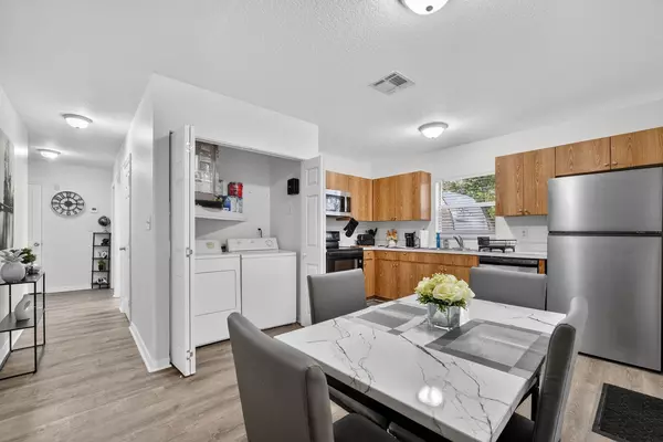 Coliving in Grant Park Tampa - East Tampa, Tampa