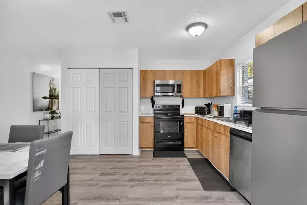 Coliving in Grant Park Tampa - East Tampa, Tampa
