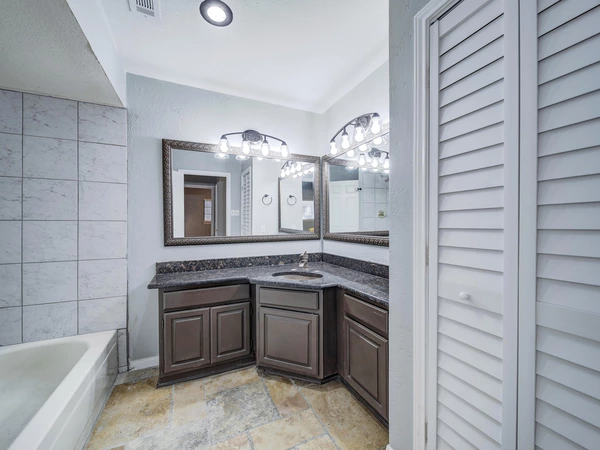 Coliving in Mesquite - Se Dallas, Dallas