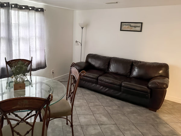 Coliving in Downtown St. Petersburg - Clearwater-St. Petersburg, Tampa