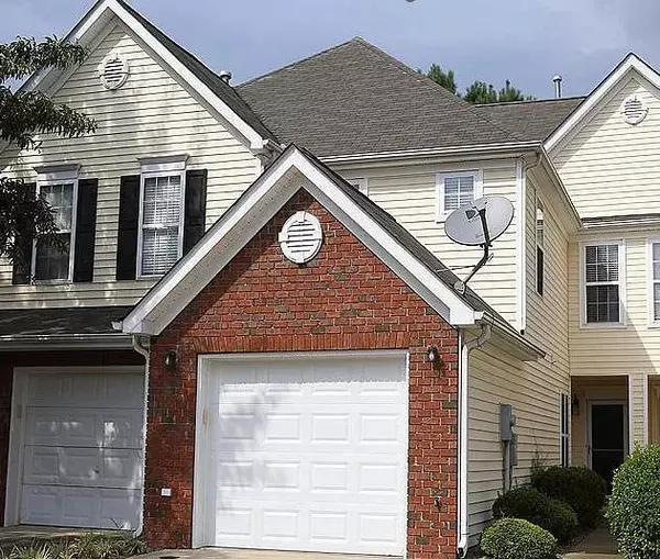 Coliving in Wakefield - Outer Triangle, Raleigh