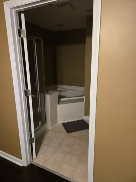 Coliving in Wakefield - Outer Triangle, Raleigh