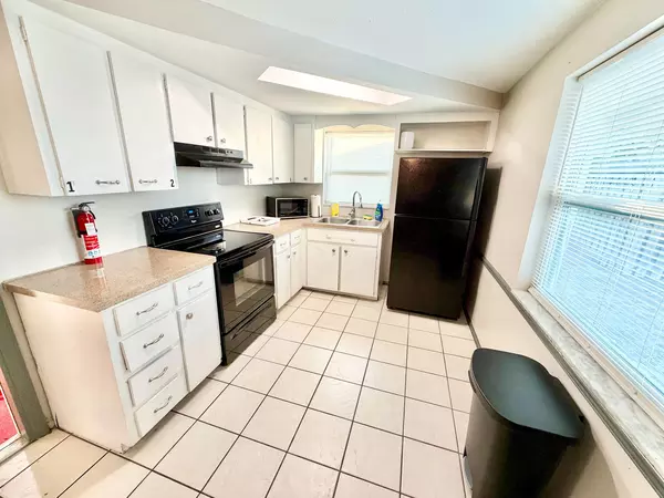 Coliving in Odessa - North Tampa, Tampa