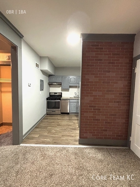 Studio Apartment for rent in Midtown-Westport - KCMO, Kansas City