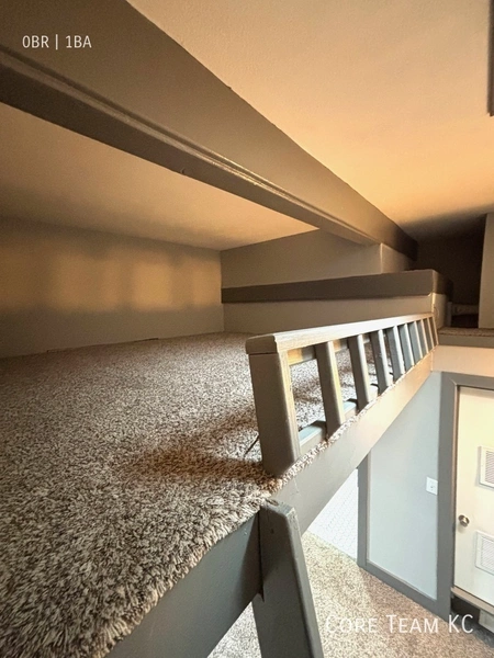 Studio Apartment for rent in Midtown-Westport - KCMO, Kansas City