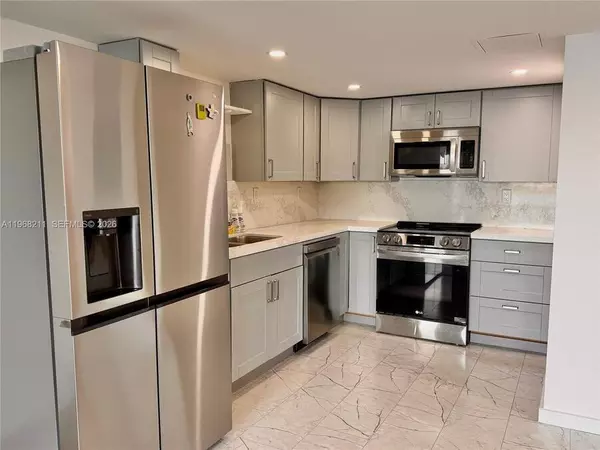 3 bedrooms apartment for rent in Sweetwater - Miami Dade, Miami