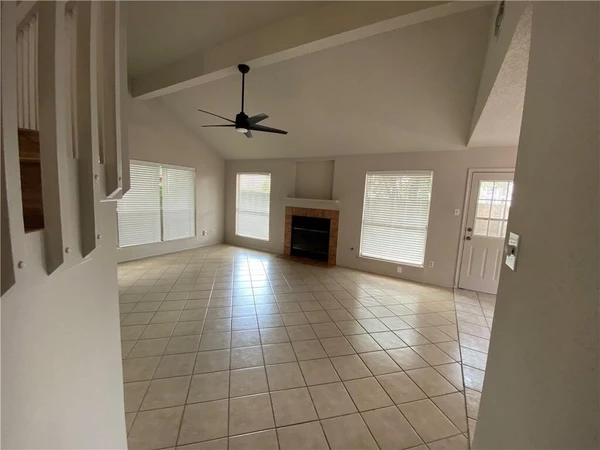 3 bedrooms apartment for rent in Manor - East Austin, Austin